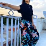Nanditha Jennifer Instagram – Oh Señorita 😍
.
.
PC : @kvndop 
.
Outfit sent by :  thank you @jothikavishaal akka for the outfit 
.
.
.#beautiful #love #cute #blessed #instagram #instagood #actress #jenniferr252 #thankyou #jesus #instareels #jenniferr252reels