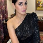 Nargis Fakhri Instagram - Get Ready With Me ! #workmode #grwmmakeup #hair #makeup @makeup.yasmin @mahakbrahmawar India