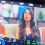 Nargis Fakhri Instagram - Who knew pushing boundaries could be so much fun ! 🎬🎥🎞️📺🎭 #shooting #webseriesdebut #benaras #bollywood #ott #epicon Varanasi, India