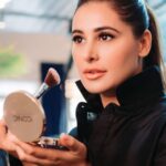 Nargis Fakhri Instagram - #throwback #fashionweek #nyc #hair @ricbrenin #makeup @malihajkhan manager @mahakbrahmawar NYC