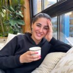 Nargis Fakhri Instagram - After a busy work week, sunshine ☀️ and nature was much needed. #worklifebalance . . . . “Allow nature’s peace to flow into you as sunshine flows into trees”- John Muir . . . . . . . #london #unitedkingdom🇬🇧 #work #holiday #balance #nature #farmhouse #getaway #flowers #healthiswealth #workmode Great Tew, Oxfordshire, United Kingdom