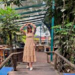 Nathalia Kaur Instagram - Lugar mágico + comida maravilhosa 🤩🥰 Obrigada amiga @jheniferdelphino pela ilustre companhia ❤️ @myteam.cv @camilinhaviieiraa Pé de Manga - Bar e Restaurante