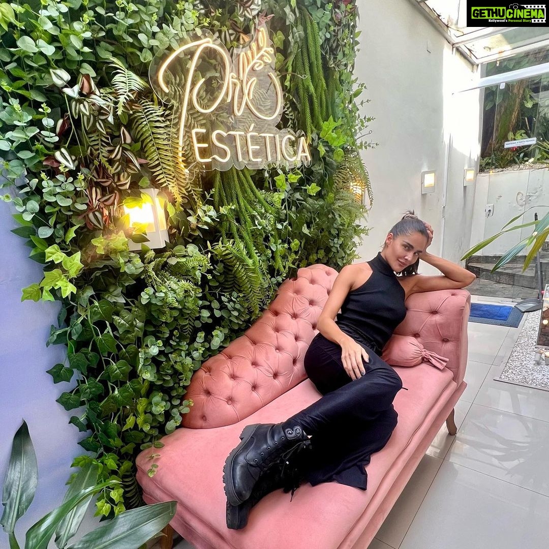 Nathalia Kaur Instagram - Vocês já conhecem a @proesteticaperdizes ⁉️ Tratamentos com aparelhos de última geração e o conforto e aconchego de um verdadeiro Spa 💆🏽♀️ O atendimento além de ser individualizado é sempre repleto de cortesia e muito carinho! Muito obrigada @proesteticaperdizes por me deixar fazer parte dessa família tão linda 💕🥰😍 São Paulo, Brazil