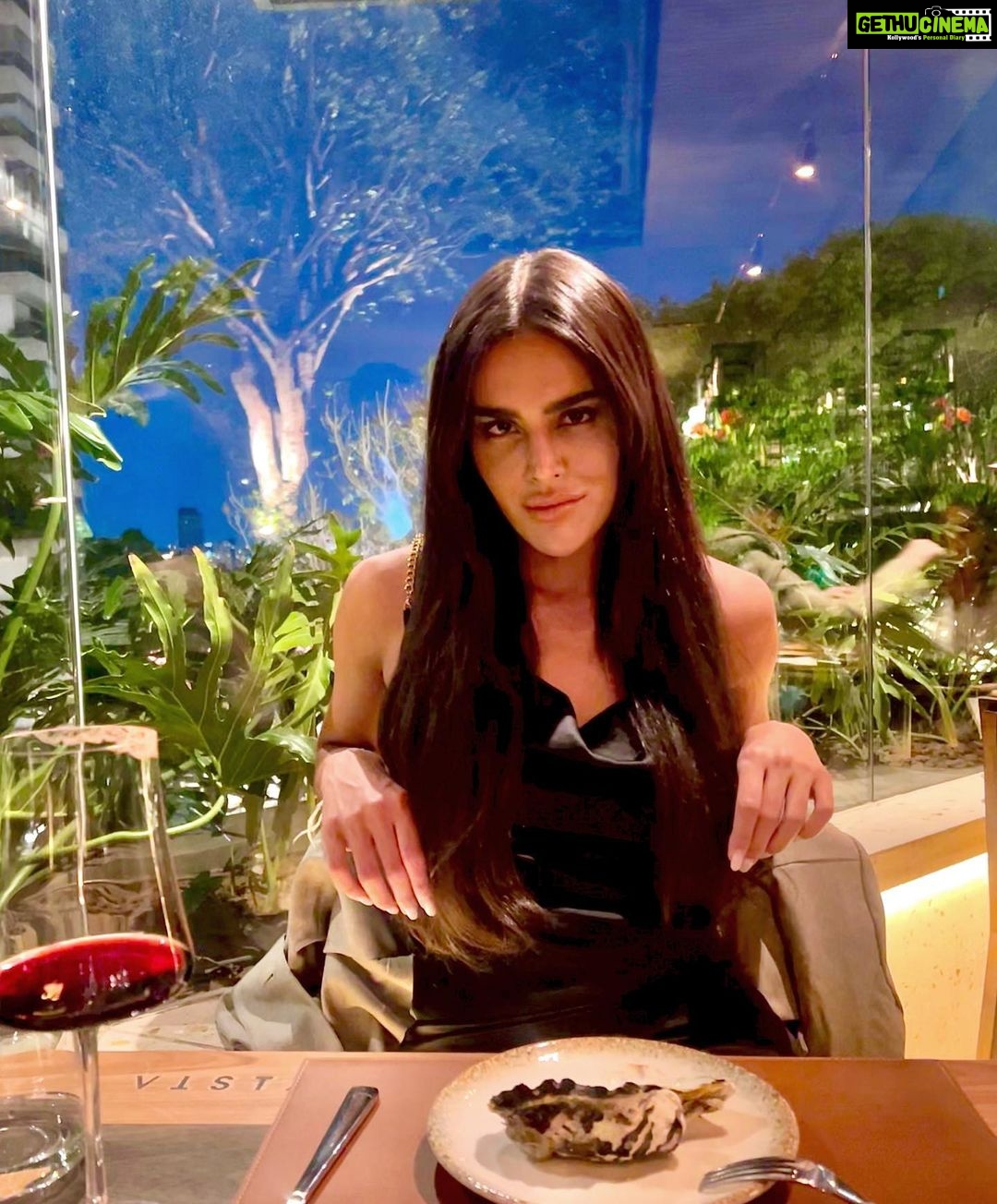 Nathalia Kaur Instagram - Winning & Dinning 🍷 🥘 São Paulo, Brazil