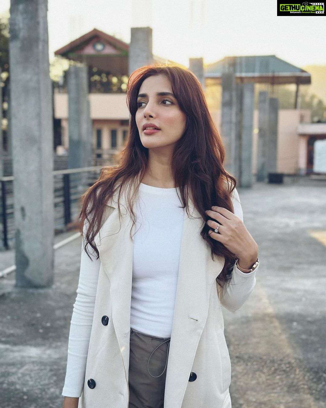 Nattasha Singh Instagram - Winter is coming 😜