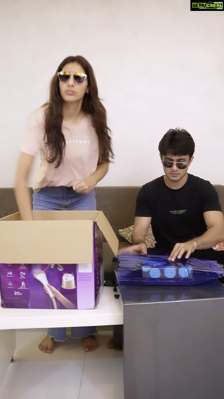 Nattasha Singh - 29.7K Likes - Kaisa laga humara rap + beat boxing π rate out of 10
#comedyreels #nasha