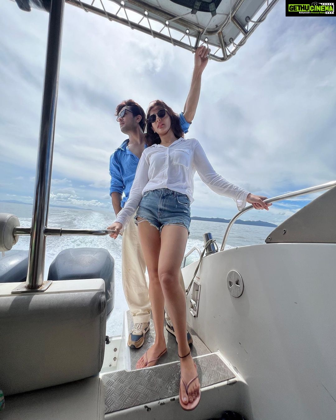 Nattasha Singh Instagram - Life is a journey, we are just injoying the ride ♥️ @natashasingh007 Location- @saii.phiphiislandvillage #travelling #travelphotography SAii Phi Phi Island Village