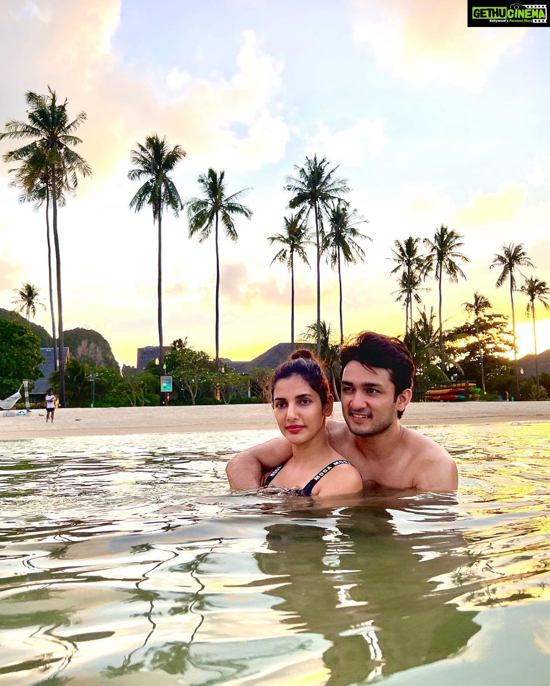 Nattasha Singh Instagram - Life is a journey, we are just injoying the ride ♥️ @natashasingh007 Location- @saii.phiphiislandvillage #travelling #travelphotography SAii Phi Phi Island Village