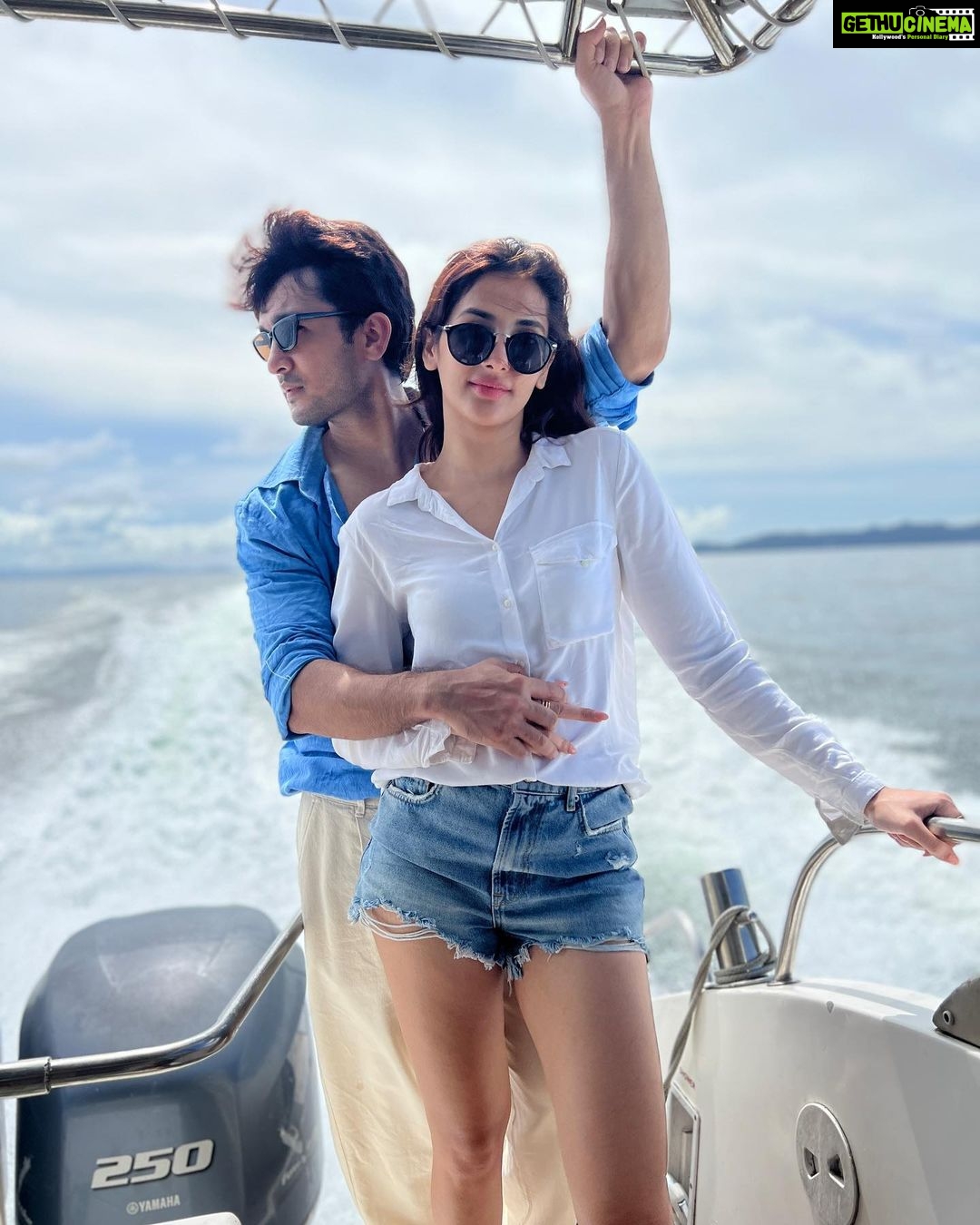 Nattasha Singh Instagram - Life is a journey, we are just injoying the ride ♥️ @natashasingh007 Location- @saii.phiphiislandvillage #travelling #travelphotography SAii Phi Phi Island Village