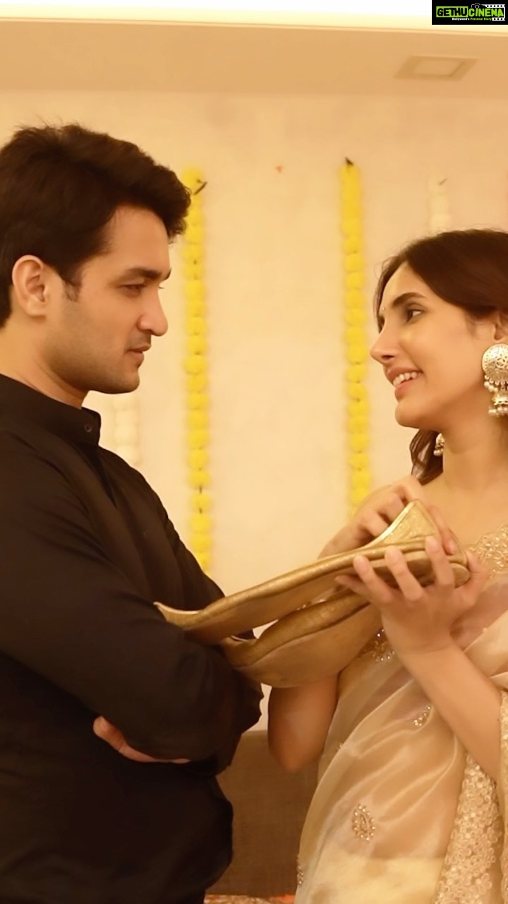 Nattasha Singh - 34.8K Likes - Wild Wedding Moments (Part-2) - Jab yaar ke perfume ne jazbaat badal diye!
.
With Wild Stone, ye to hona hi tha..
@wildstoneofficial
#wildweddingmoments
#wildstone #logtohnoticekarenge #ad #paidpartnership #collab #nasha #funnyreels