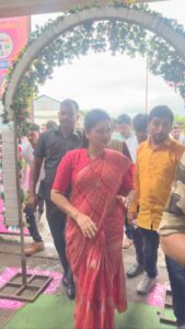 Navaneet Kaur Instagram - *युवा स्वाभिमान पार्टीच्या वतीने अचलपूर तालुक्यातील मंगळवार दिनांक 18/07/2023 ला 10 वी /12 वी तसेच स्पर्धा परीक्षा गुणवंत विद्यार्थ्यांचा सत्कार सोहळा आयोजित,भव्य दिव्य सत्कार समारंभात🙏🚩