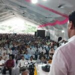 Navaneet Kaur Instagram - आज अमरावतीकर मोदींजीना ऑनलाईन भेटले,लवकरच मोदींजीना अमरावतीला आणून बडनेरा व्यागन कारखाना,चिखलदरा स्काय वॉक व बेलोरा विमानतलाचे लोकार्पण करणार अथक प्रयत्नांनी अमरावती_बडनेरा वासियांना अनुभवता आले अदभुत अविस्मरणीय ऐतिहासिक क्षण,देशाचे यशस्वी पंतप्रधान श्री नरेंद्रजी मोदी यांच्या शुभहस्ते अमृत भारत योजनेअंतर्गत बडनेरा रेल्वे स्थानक पुनर्विकास भूमिपूजन व्हिडीओ कॉन्फरन्सिंग पद्धतीने भूमिपूजन संपन्न