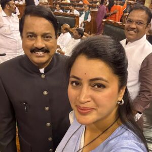 Navaneet Kaur Instagram - पुराने संसद भवन के आखरी दिन की कुछ तस्वीरे
