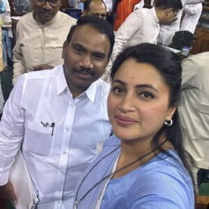 Navaneet Kaur Instagram - पुराने संसद भवन के आखरी दिन की कुछ तस्वीरे