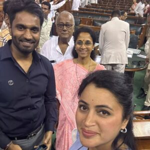 Navaneet Kaur Instagram - पुराने संसद भवन के आखरी दिन की कुछ तस्वीरे