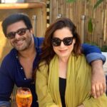 Neelam Kothari Instagram - My last photo dump for 2022… Had the best year.. thank you for all the love ❤️. Happy new year to all. 2023 here we come!!!! ❤️👍🏻👍🏻