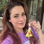 Neelam Kothari Instagram - I pledge to stand for a tomorrow that is inclusive — where dignity, diversity and acceptance co-exist. The Jai Vakeel Foundation, one of the oldest and largest not for profits, working in the space of intellectual disability, collaborates with Moonray, a mindful brand rooted in craft, innovation and compassion to bring together an aligned vision for inclusion. A world that has space for everyone in it. 1 in every 50 Indians, over 26 million individuals have Intellectual Disability (ID). Pledge to be a part of the story and become an ambassador of inclusion. #inclusion #thejaivakeelfoundation #moonray #choosetoinclude @jaivakeel @ektarraheja