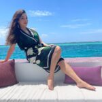 Neelam Kothari Instagram - Such an amazing shoot!! Thank you @jumeirahmaldives @jumeirahgroup @globalspa_mag @globalspame #globalspa #globalspatravels @bhavanapandey @maheepkapoor @seemakiransajdeh Jumeirah Maldives