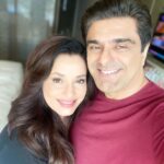 Neelam Kothari Instagram - Happy happy birthday husband @samirsoni123 ❤️❤️🎂🎂🥂🎉 love u loads.