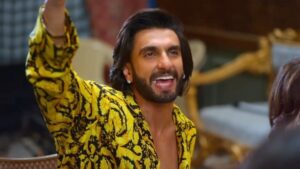 Neelam Kothari Instagram - I have to admit @ranveersingh you made me blush.. 💖😅🙈 you are the best! 
#fabulouslivesofbollywoodwives Streaming now only on @netflix_in @seemakiransajdeh @maheepkapoor @bhavanapandey @karanjohar @apoorva1972 @aneeshabaig @uttam.domale @dharmaticent @dattanaomi @manumaharshi_