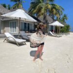 Neelam Kothari Instagram - Paradise 🏝❤️… #BaglioniResortMaldives #BaglioniMaldives #Italianluxury @baglioniresortmaldives @rupalidean Baglioni Maldives