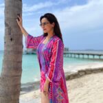 Neelam Kothari Instagram - Sunshine on a rainy.. 😎 . @movenpickkuredhivarumaldives @rupalidean . #MovenpickKuredhivaruMaldives #MovenpickMaldives #MakingMoments Mövenpick Resort Kuredhivaru Maldives