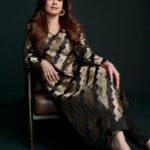 Neelam Kothari Instagram - A complete privilege to be part of the Netflix family ❤️ @Netflix_in @aaditipohankar @anchalsinghofficial @aahanakumra @amrutasubhash @ashwinyiyertiwari @ashviniyardi @ayeshasood @gazaldhaliwal @guneetmonga @karishmakohli @kushakapila @leenaclicks @masabagupta @madhuridicitnene @mrunalthakur @dattanaomi @neelamkotharisoni @neena_gupta @mostlysane @rytash @saritagpatil @shefalishahofficial @thesaranfiles @battatawada @simatapariaofficial @chinxter @sophiapauljames @swastikamukherjee13 @surveenchawla @taapsee @tahirakashyap @zaynmarie Wardrobe - @raw_mango Earrings - @thejodilife Rings - @kassajewels and @shopanatina Styled by @raw_mango and @shreejarajgopal Group photographer - @manasisawant Solo photographer - @nehachandrakant . Make up- @meghnabutanihairandmakeup Netflix India