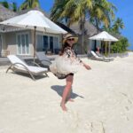 Neelam Kothari Instagram - Paradise 🏝❤️… #BaglioniResortMaldives #BaglioniMaldives #Italianluxury @baglioniresortmaldives @rupalidean Baglioni Maldives