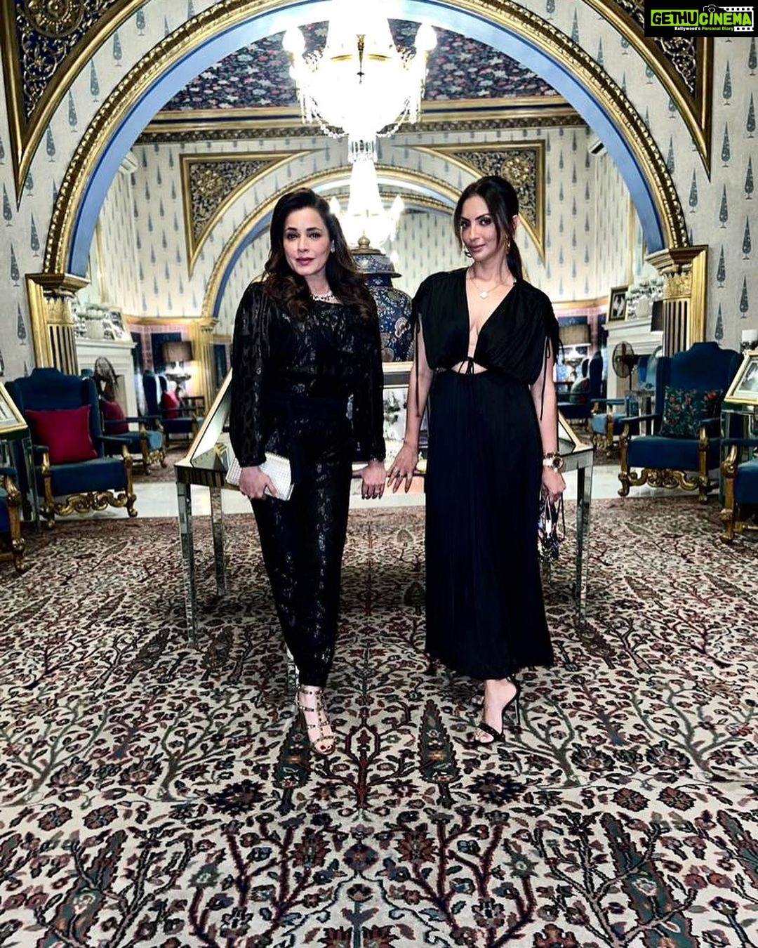 Neelam Kothari Instagram - A spectacular night in the beautiful city of Jaipur. @seemakhan76 . #workmode #aboutlastnight #magical #aboutlastnight #eventdesign