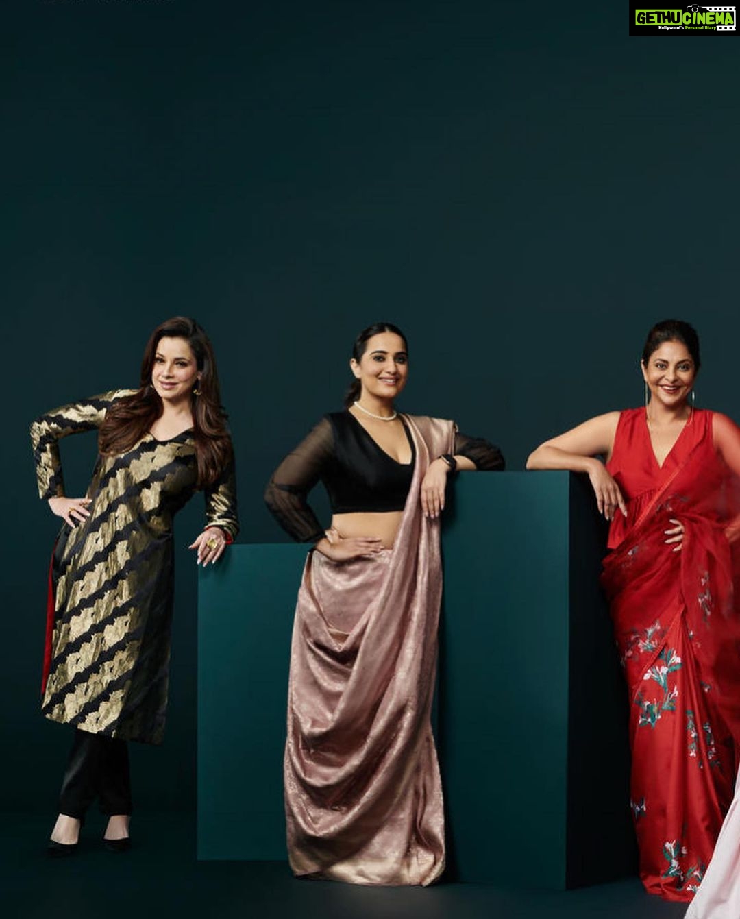 Neelam Kothari Instagram - A complete privilege to be part of the Netflix family ❤️ @Netflix_in @aaditipohankar @anchalsinghofficial @aahanakumra @amrutasubhash @ashwinyiyertiwari @ashviniyardi @ayeshasood @gazaldhaliwal @guneetmonga @karishmakohli @kushakapila @leenaclicks @masabagupta @madhuridicitnene @mrunalthakur @dattanaomi @neelamkotharisoni @neena_gupta @mostlysane @rytash @saritagpatil @shefalishahofficial @thesaranfiles @battatawada @simatapariaofficial @chinxter @sophiapauljames @swastikamukherjee13 @surveenchawla @taapsee @tahirakashyap @zaynmarie Wardrobe - @raw_mango Earrings - @thejodilife Rings - @kassajewels and @shopanatina Styled by @raw_mango and @shreejarajgopal Group photographer - @manasisawant Solo photographer - @nehachandrakant . Make up- @meghnabutanihairandmakeup Netflix India