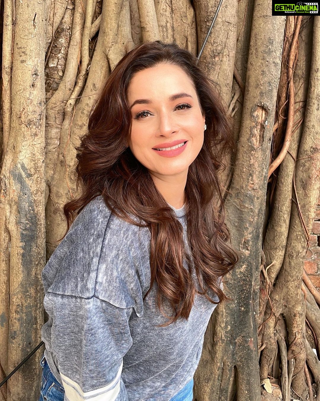 Neelam Kothari Instagram - It’s the weekend ✨✨✨. . . . . #happyme