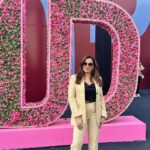 Neelam Kothari Instagram - Was a pleasure being a guest speaker at the India Design exhibition in Delhi. Amazing work by designers my team and had a fantastic time. @behzadkharas @linkbnk @bnk #interiors #design