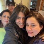 Neelam Kothari Instagram - No better way to start the New Years. The awesome foursome @ektarkapoor @shabskofficial @sippypooja