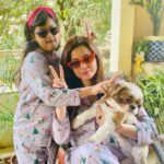 Neelam Kothari Instagram - No guesses how we’re spending New Year’s Eve!! Yes in our pjs 😅. Happy new year to all be safe… Helloooo 2022! ❤️Thank you @mint_cotton for our super comfy pjs. @priyankakapur @oreosoni2020 ❤️ . . . .#happynewyear #2022