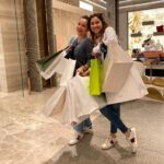 Neelam Kothari Instagram - Shop till you drop!! 😂 #bts #throwback #doha @bhavanapandey @shnoy09 #fabulouslives