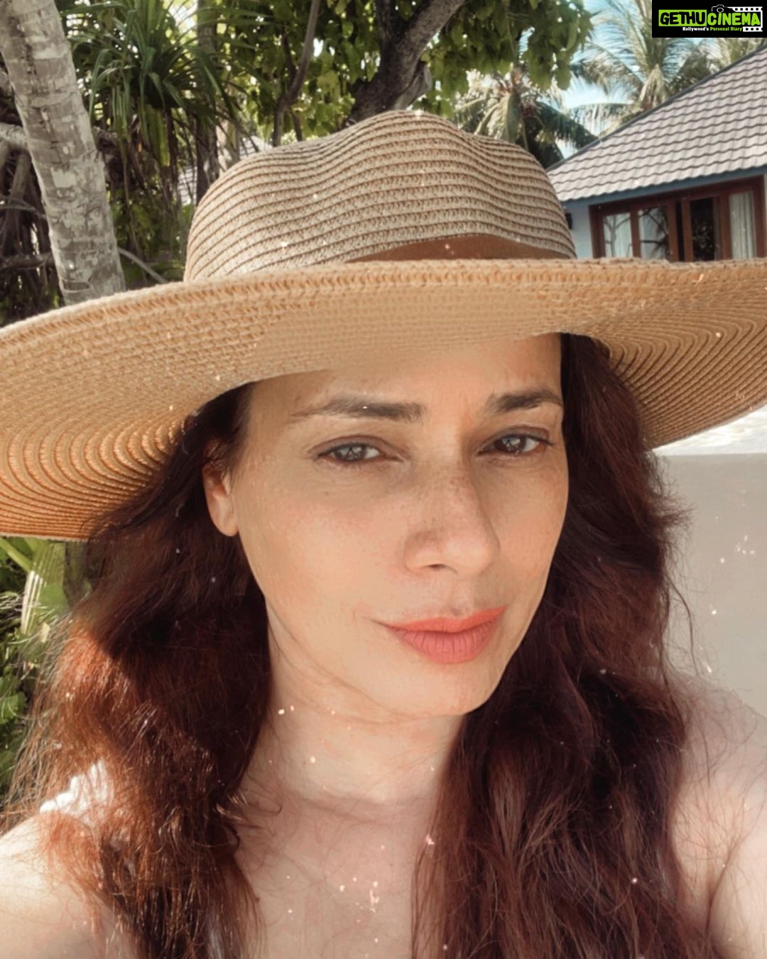 Neelam Kothari Instagram - Wanna go back to the sea, sand and blue waters! #weekendvibes #wishlist