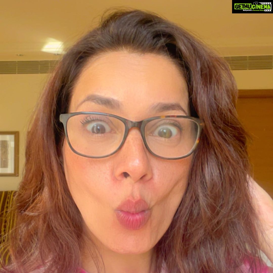 Neelam Kothari Instagram - Sunday mood 😊. #nomakeup #nofilter #mood New Delhi, India