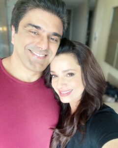 Neelam Kothari Instagram - Made in Heaven! 💖 😁😁
@samirsoni123 @zoieakhtar 
@primevideoin @tigerbabyofficial @madeinheaventv