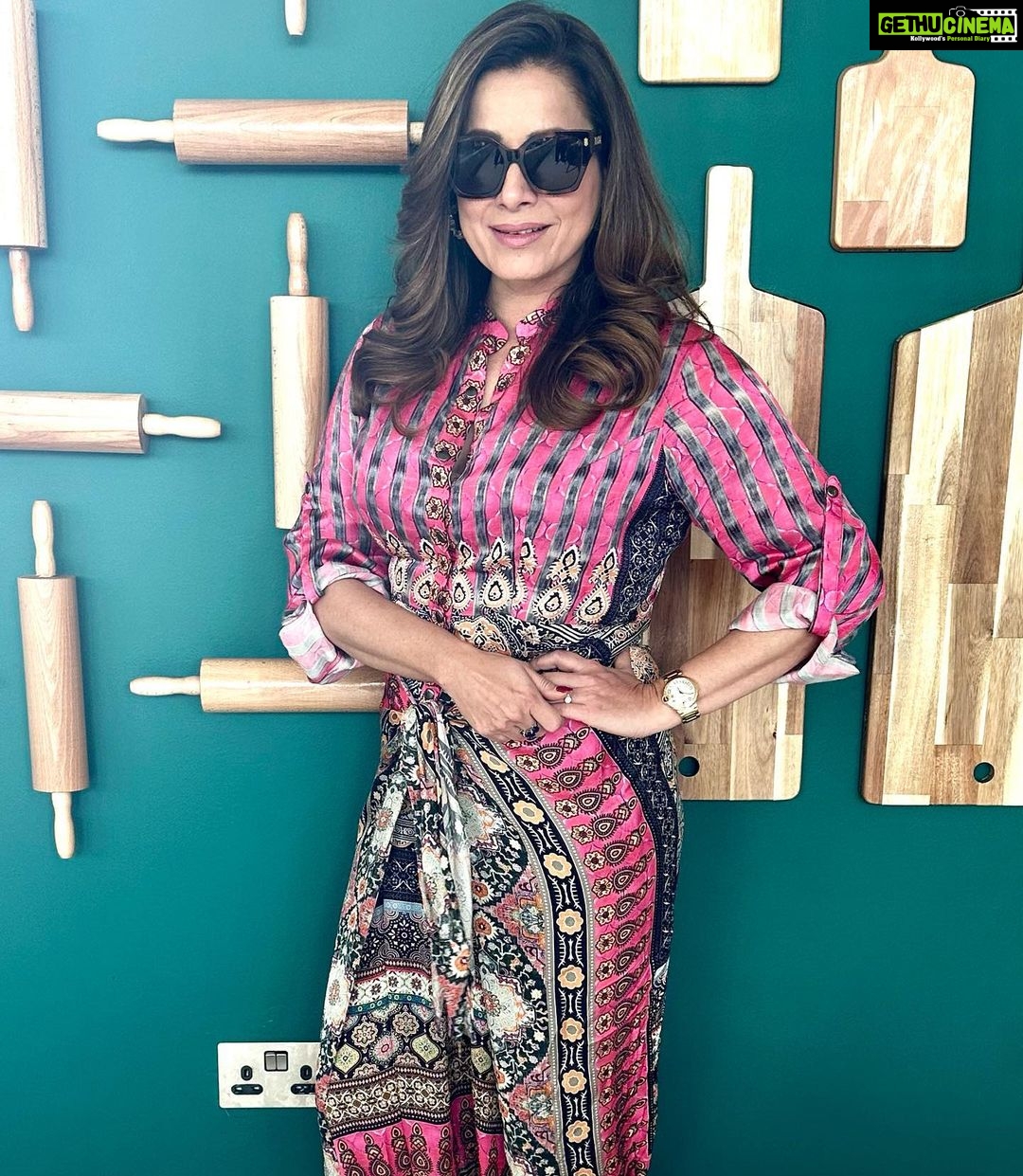 Neelam Kothari Instagram - Weekend vibes 💖💖💖 #iffa2023 #abudhabi W Abu Dhabi – Yas Island