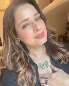 Neelam Kothari Instagram - I love my new butterfly 🦋🦋 @neelamjewelsofficial #neelamjewels #finejewels #design #nature