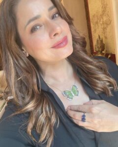 Neelam Kothari Instagram - I love my new butterfly 🦋🦋 @neelamjewelsofficial #neelamjewels #finejewels #design #nature