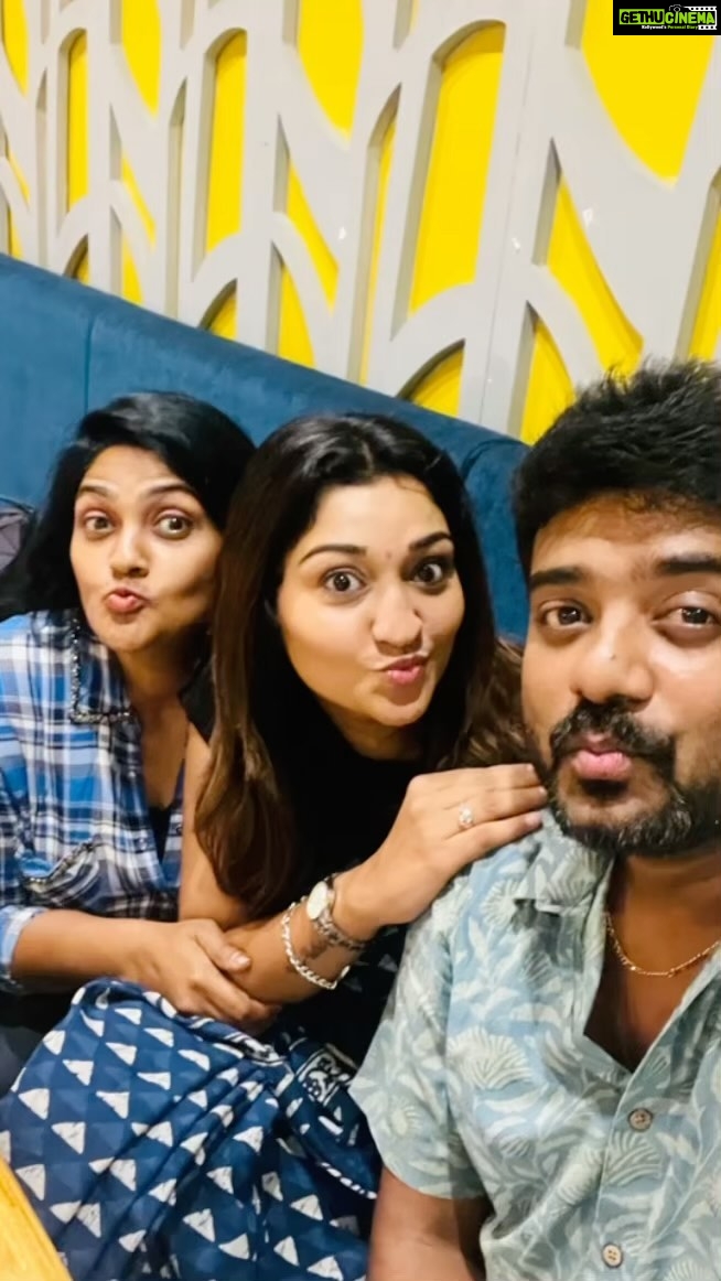 Neelima Rani Instagram - Friends to ♾️ @nirosha_radha 😘 @ak_ashwinkumar_ 🤍