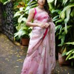 Neeraja Kona Instagram - Lavanya 💟 @itsmelavanya Saree @seharrebysahitheereddy Jewellery @bcos_its_silver Asst styling @meghanaa_ch Photographer kannasrihari