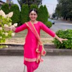 Neeru Bajwa Instagram - On my birthday I want to encourage all you girls to keep working hard and believing , to tell that #YOU are enough ❤️ thank you all for all@your love , I am because of your love n support ❤️ all you little girls who put so much effort into making these videos , I appreciate you and love you. Pray for you 🙏🏼❤️ #repost • @nehmatdhaliwal Mutiyaran(Buhe Bariyan)@neerubajwa@rubina.bajwa@simran_ bhardwajofficial#bhangra #gidha#punjabi