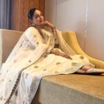 Neeru Bajwa Instagram – #buhebariyan #sept15 

👗@harsimransaraiofficial 
💁🏽‍♀️ @hairbyramacoiffeur 
💍 @manimuktaajewels