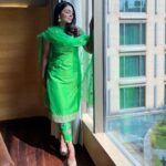 Neeru Bajwa Instagram – #buhebariyan #sept15 💚 

@aliwarofficial @hairbyramacoiffeur @manimuktaajewels