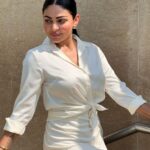 Neeru Bajwa Instagram - Excited to meet #press friends #chandigarh #buhebariyan #team …. Sept 15 th 🩷 Hair @hairbyramacoiffeur