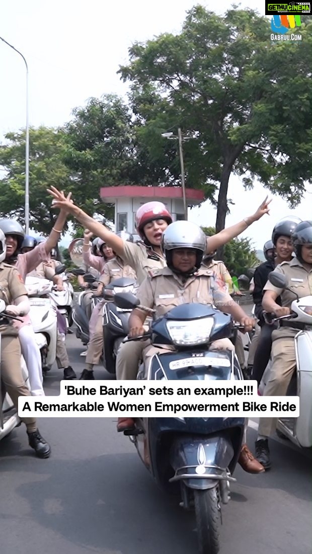 Neeru Bajwa Instagram - Buhe Bariyan sets an Example !!! A remarkable women empowerment bike ride The movie "Buhe Bariyan" is in Cinemas Go and Watch Now @itsneerubajwaentertainment @neerubajwa @nirmalrishiofficial @jaswinderbrarofficial @rubina.bajwa @iseemakaushal @udaypratapofficial @jagdeepsinghwarring @thite_santosh @sarla1990 @uifilmsind @amit.juneja.12 @sunnyrajusa @tipspunjabi @prinday.havewings #trending #viral #instagram #explorepage #explore #instagood #follow #followforfollowback #india #trend #instadaily #trendingnow #insta #today #punjabiactress #punjabimovie #punjabiartists #punjabi #punjab #buhebariyan #gabruu