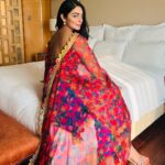 Neeru Bajwa Instagram - #buhebariyan #2days to go! 👗 @aliwarofficial 💁🏽‍♀️ @hairbyramacoiffeur