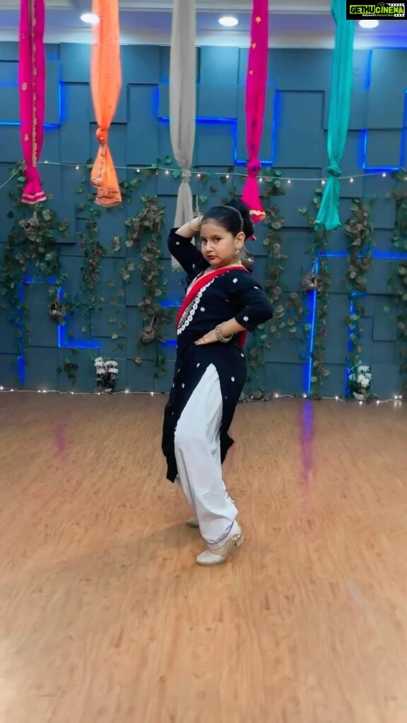 Neeru Bajwa Instagram - Satho vi sona dance kitha putt ne❤️ amazing performance!!! God bless ❤️ @dance.esha.dance